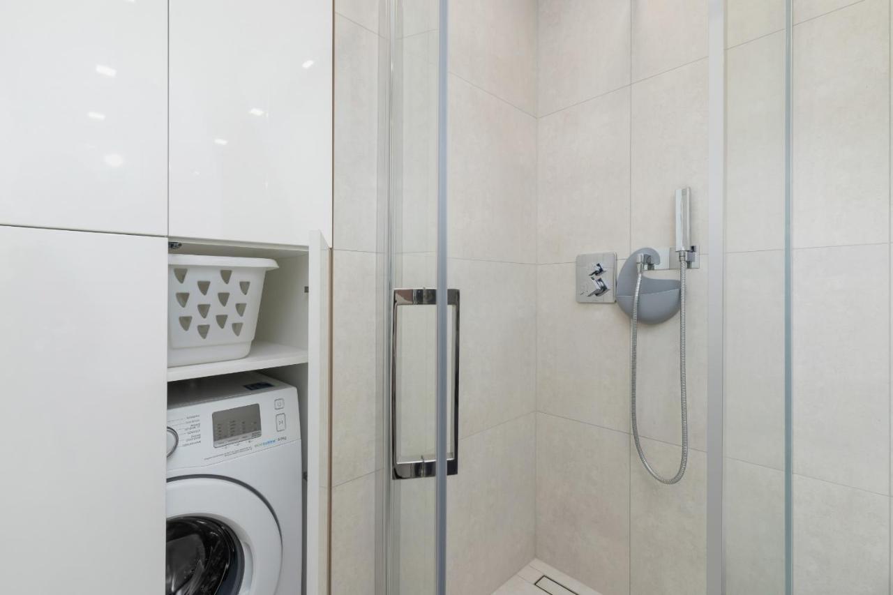 City Centre & Modern Quiet Apartment With Parking By Renters Prestige 克拉科夫 外观 照片
